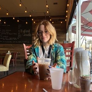 Meet your Posher, Amaya